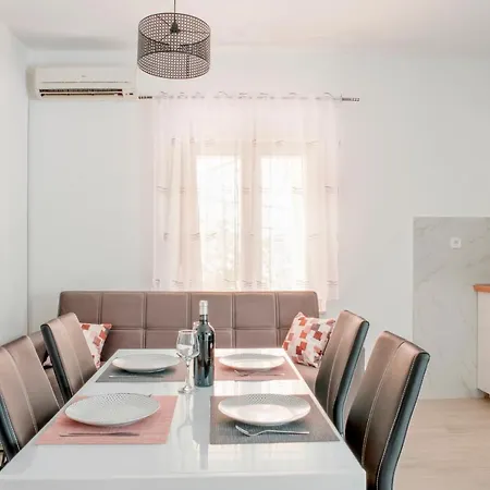 Apartment Vudrag Trogir