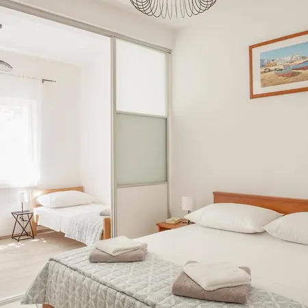 Vudrag Apartment Trogir