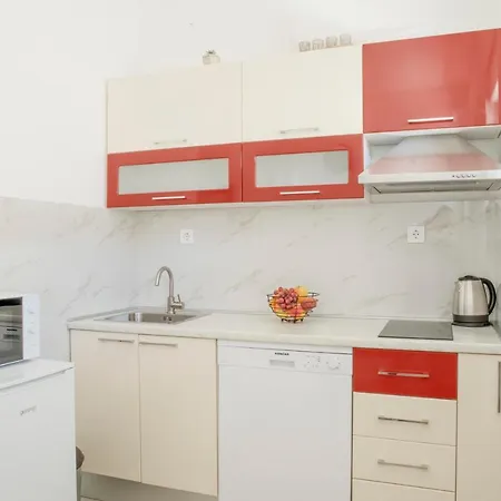 Vudrag Trogir